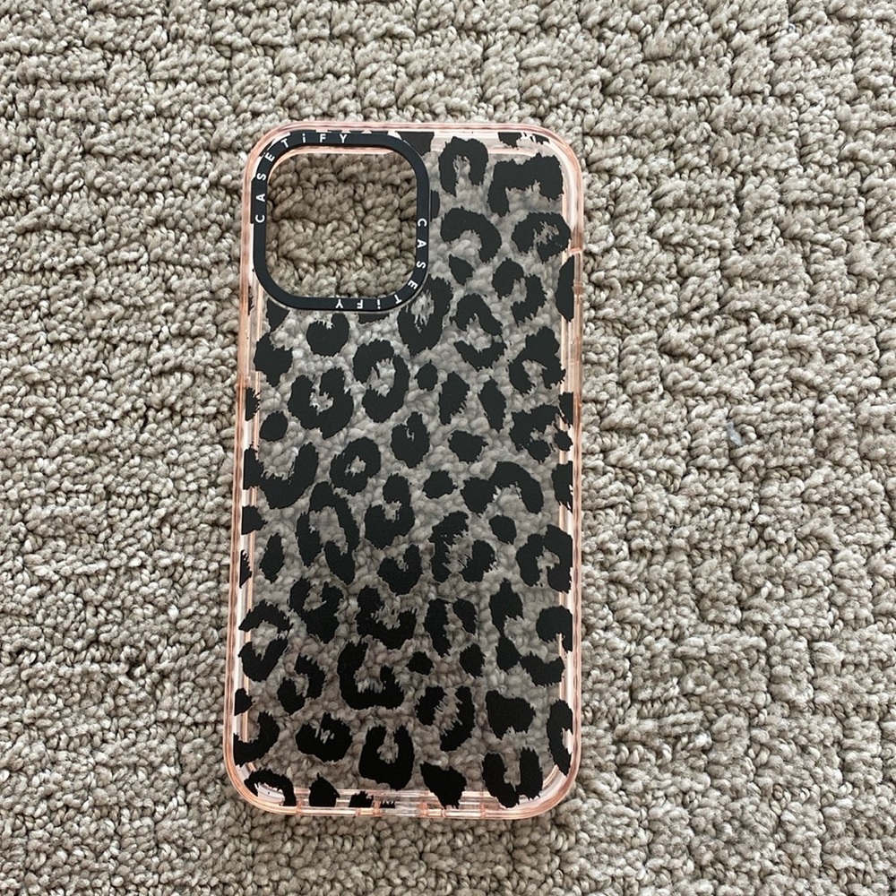 Casetify clear cheetah case- Iphone 13 pro max